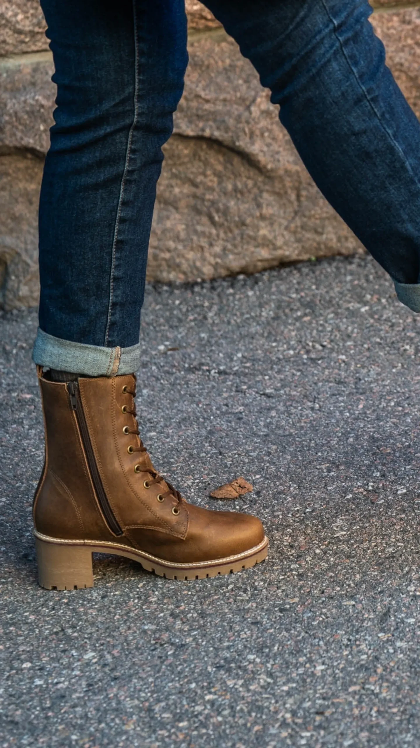 PALSA Naisten korolliset GORE-TEX® talvinilkkurit
